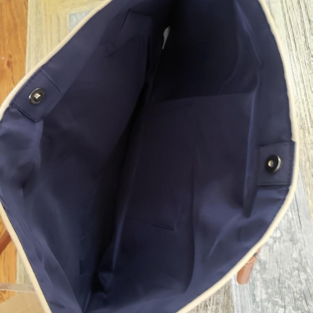 Tote - Picture 2 of 3